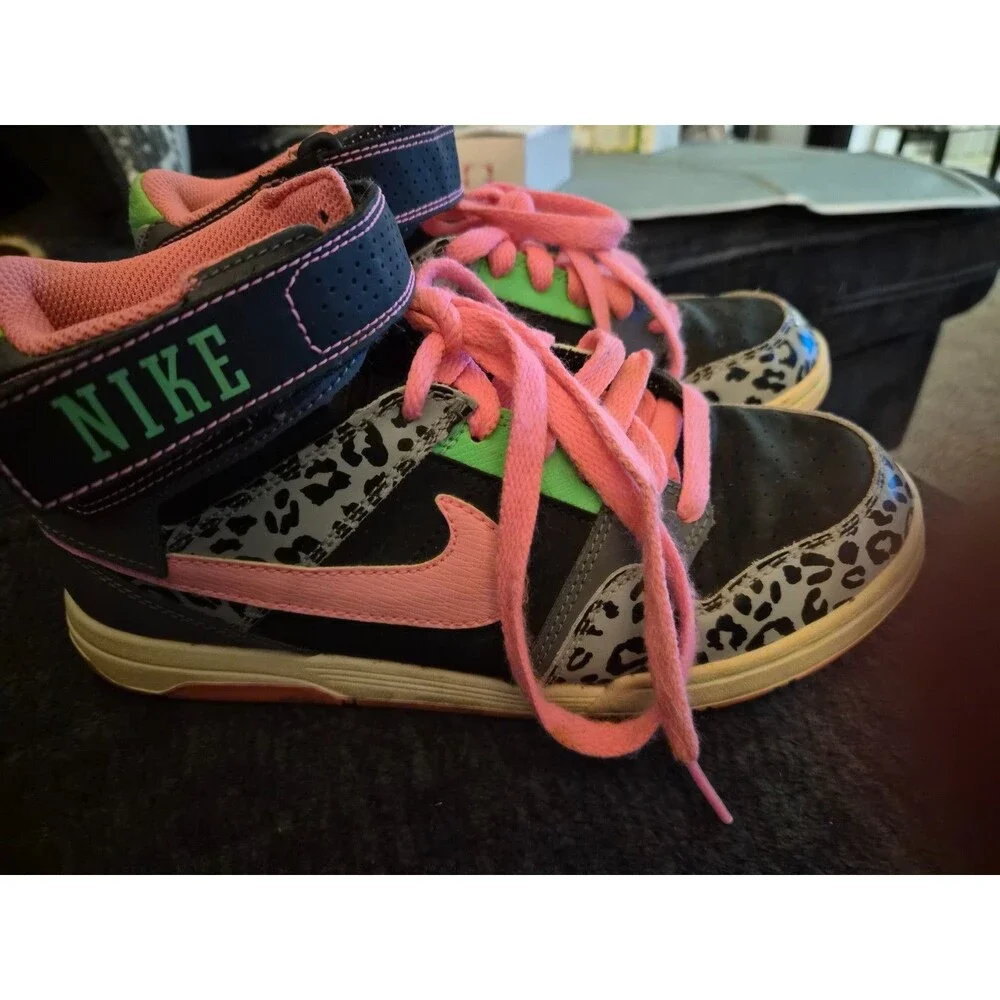 Nike Air Morgan Pink Green and Leopard Grey Womens Size 4.5 Youth  USED Rare